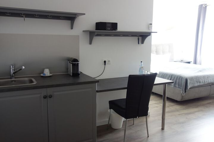 Room 16 of 41
