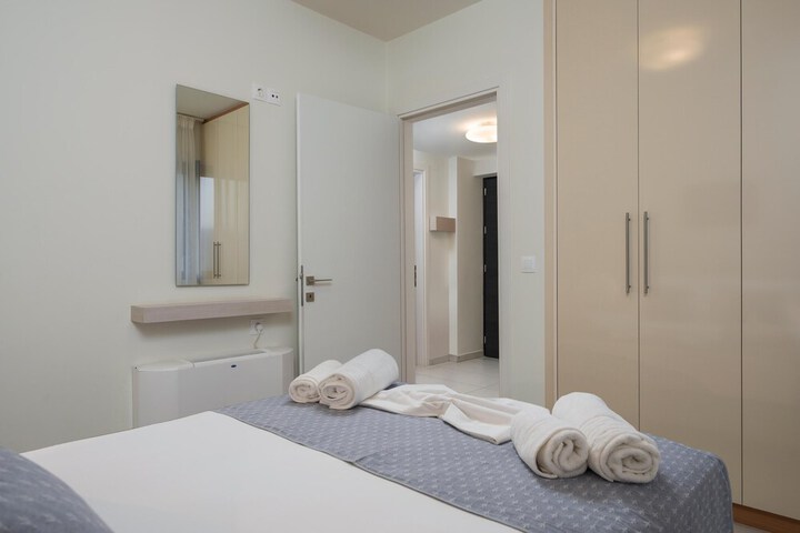 Room 7 of 125
