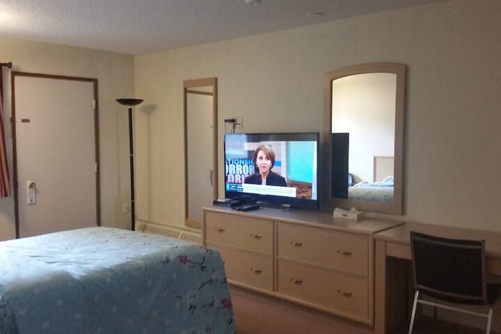 Room 16 of 133