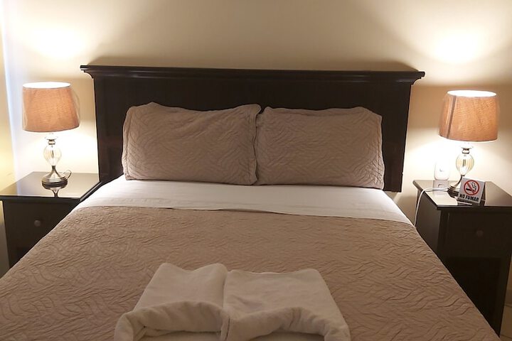 Room 12 of 37