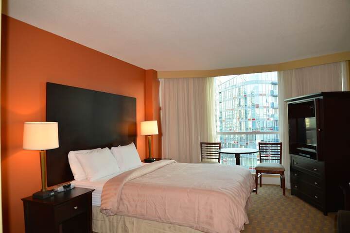 Room 3 of 36