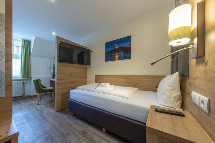 Room 47 of 140