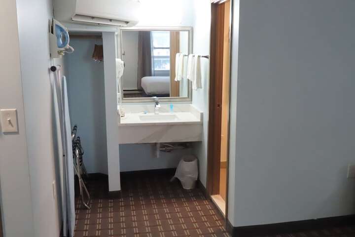 Room 15 of 75
