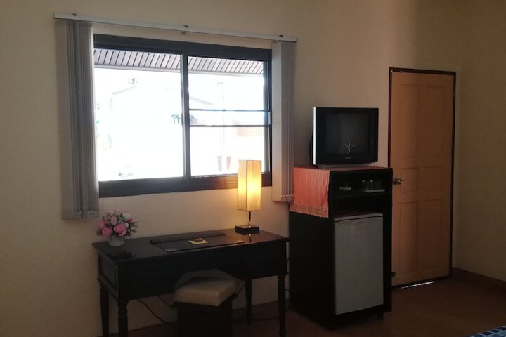 Room 16 of 53