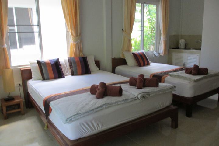 Room 9 of 50