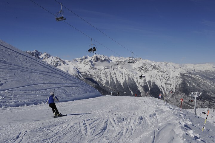 Skiing
