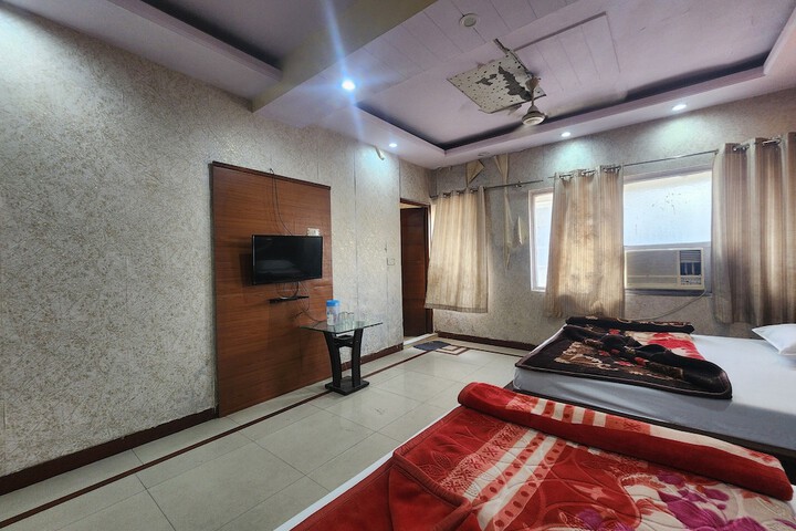 Room 22 of 49