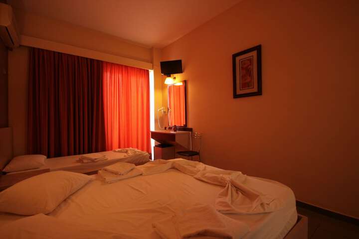 Room 9 of 46