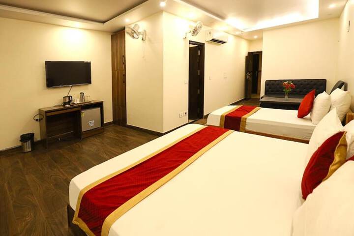 Room 17 of 65