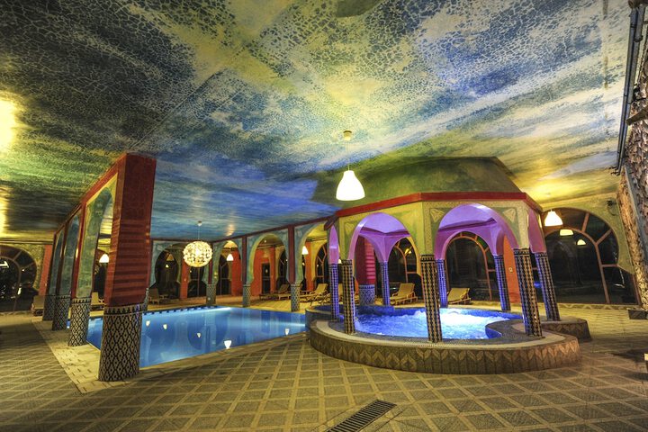 Hotel with Pool