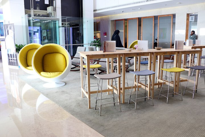 Entrance & Lobby