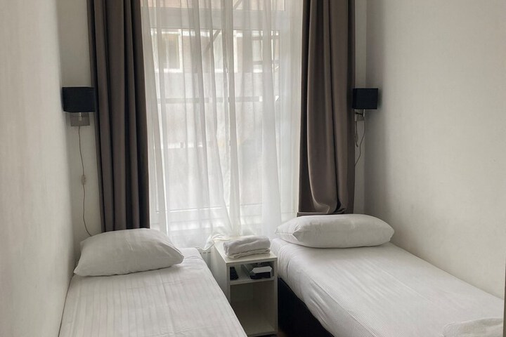 Room 22 of 58