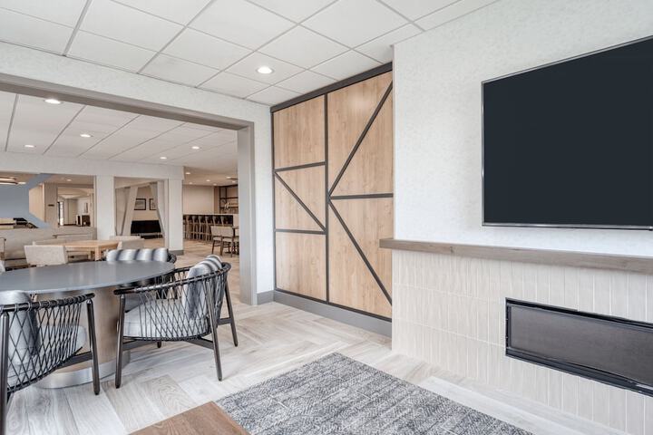 Breakfast/Coffee Service 34 of 49