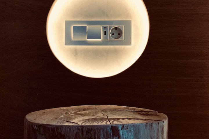 Room 17 of 50