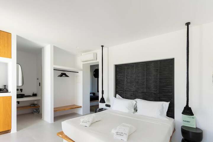 Room 15 of 51