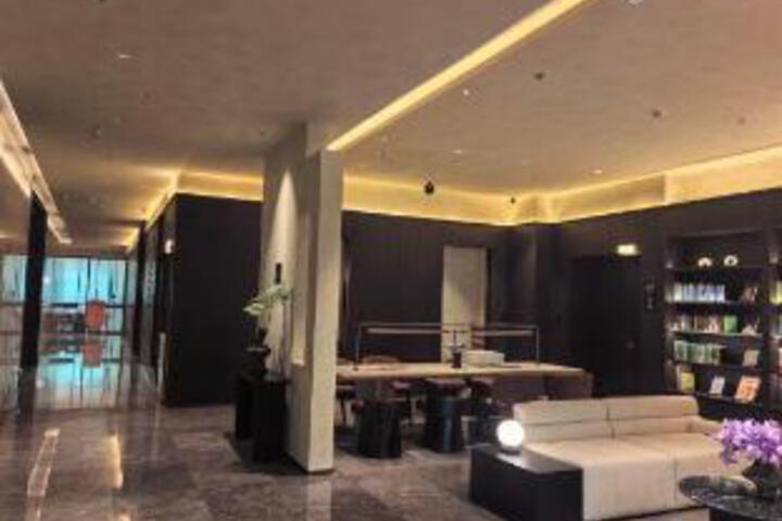 Rongzhi Business Hotel
