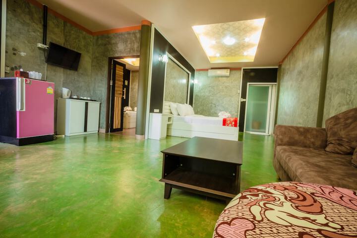 Room 40 of 90