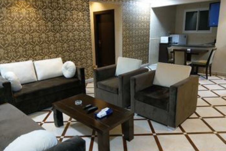 Room 18 of 23