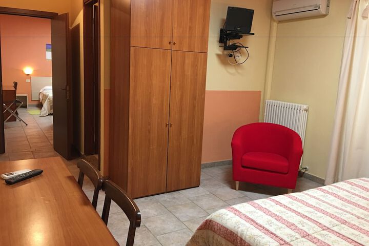 Room 9 of 65