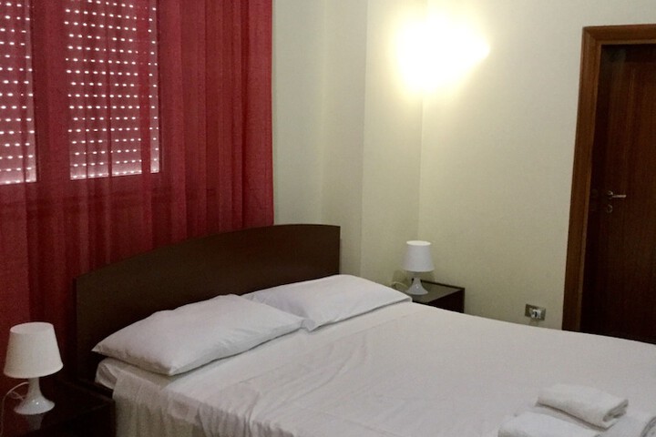 Room 5 of 19