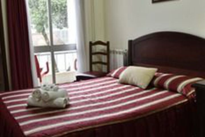 Room 24 of 38