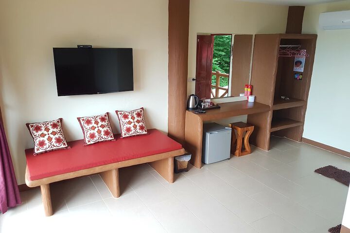 Room 9 of 68
