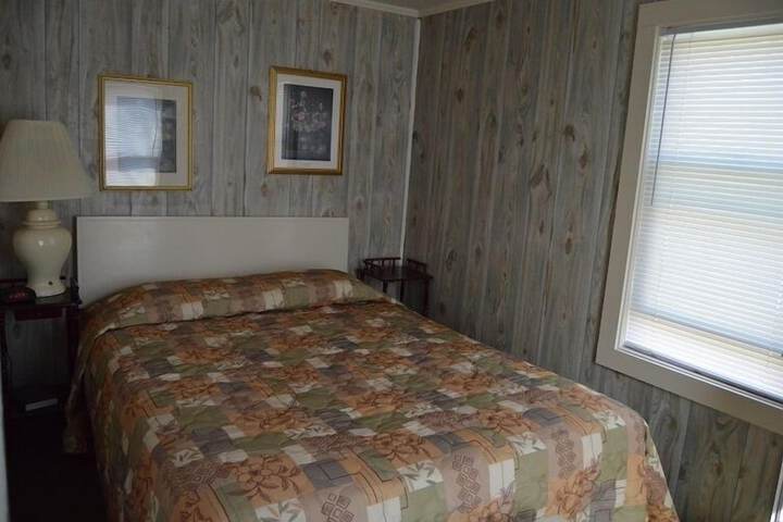 Room 18 of 46