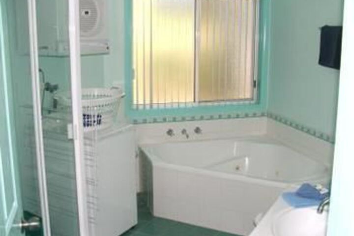 Room 8 of 23