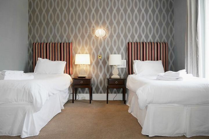 Room 14 of 45