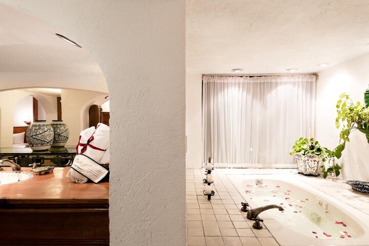 Bath Interior