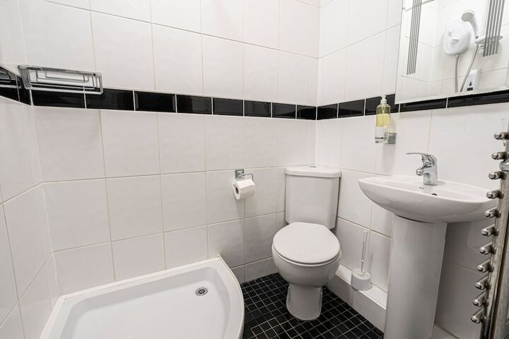 Room 20 of 37