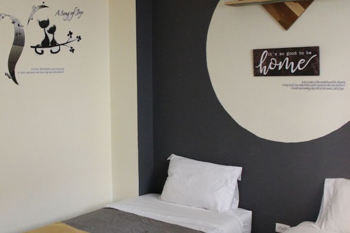 Room 25 of 58