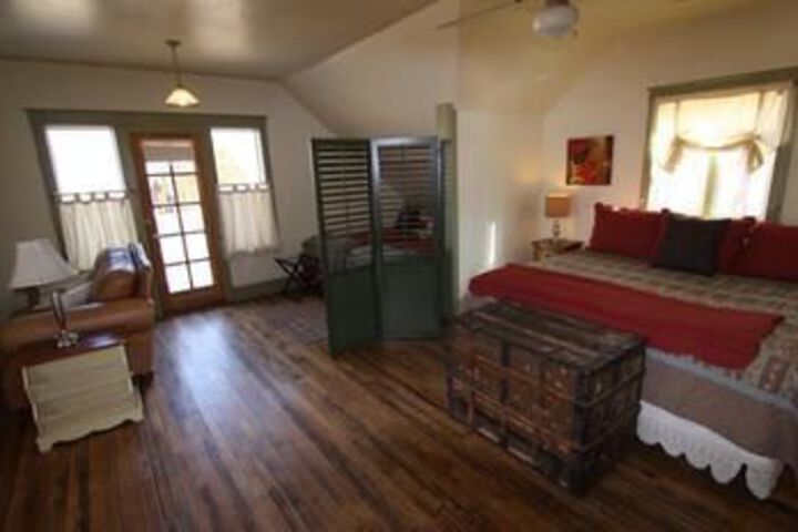 Room 19 of 37
