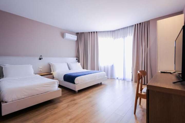 Room 20 of 96