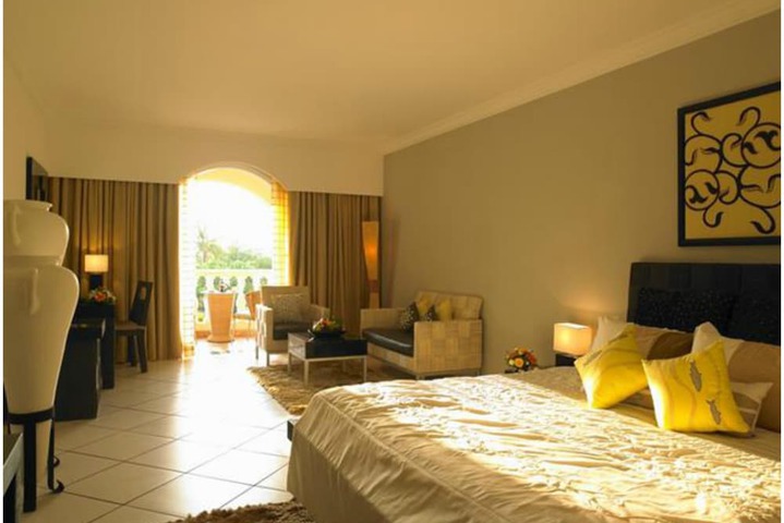 Room 4 of 39