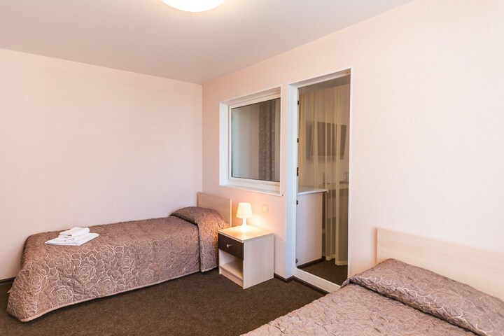 Room 25 of 122