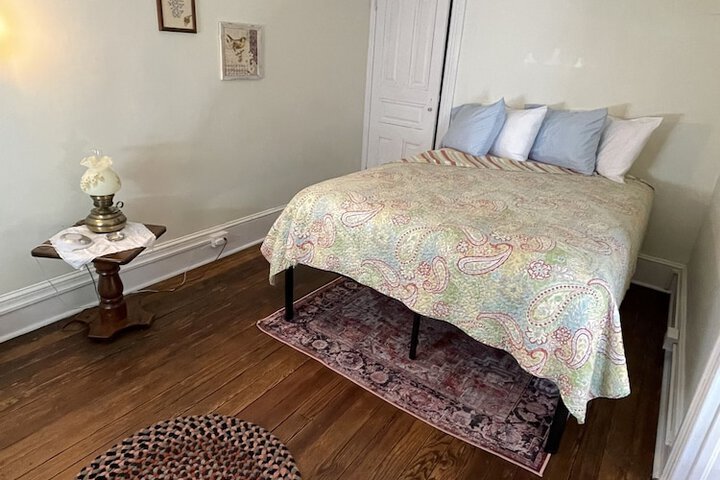 Room 12 of 22