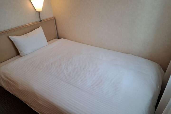 Room 62 of 99