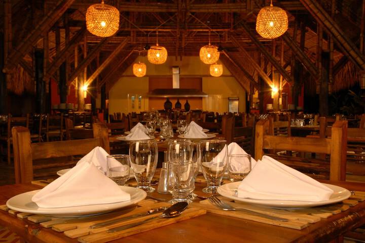 Dining Photos