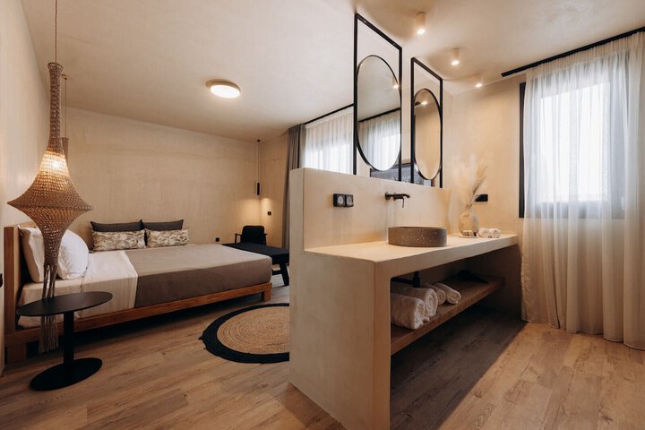 Room 8 of 57
