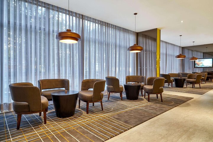 Hotel Interior 5 of 141