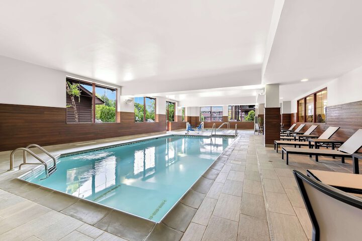 Pool 40 of 70