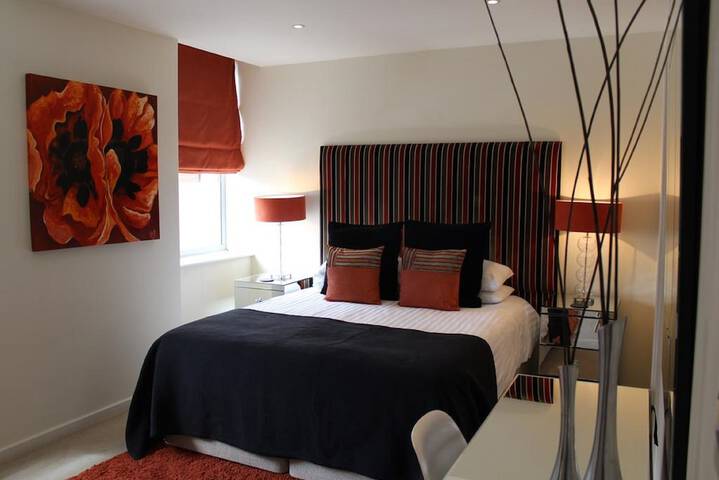 Room 6 of 22
