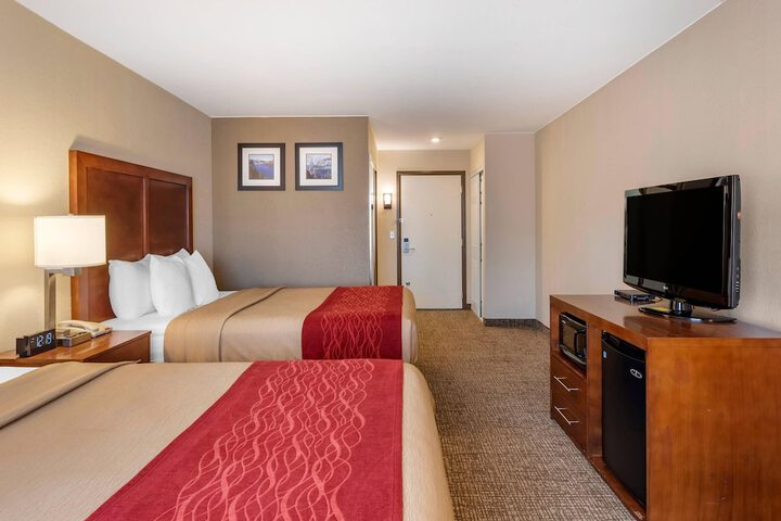 Room 44 of 93