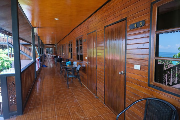 Room 14 of 119