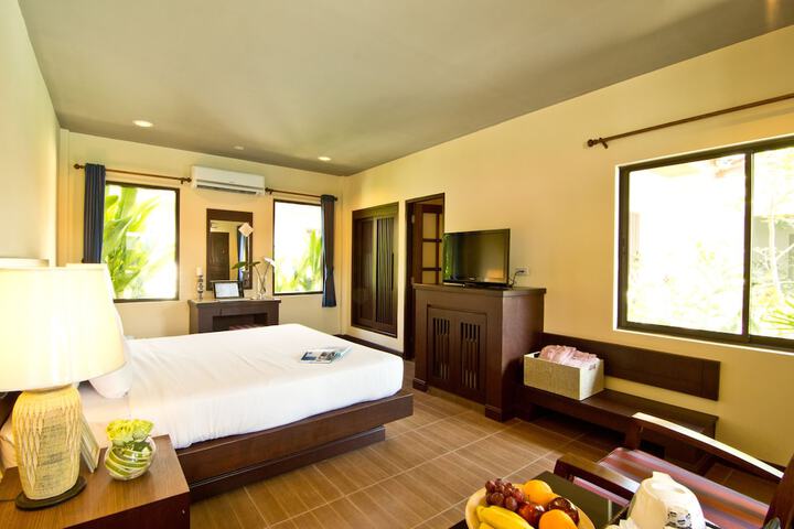 Room 5 of 36