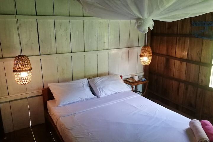 Room 9 of 54