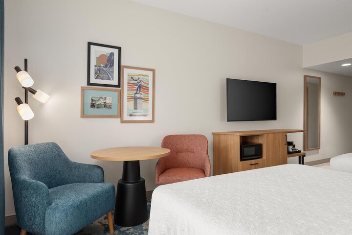 Room 14 of 37