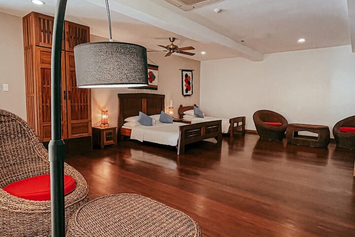 Room 28 of 68