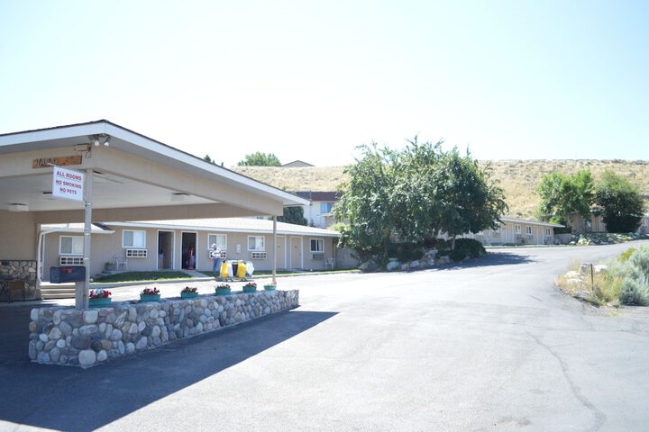Property Grounds 21 of 29